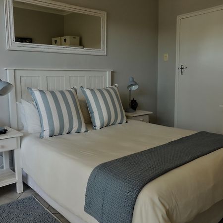 La Mer Guesthouse Port Elizabeth Exterior photo