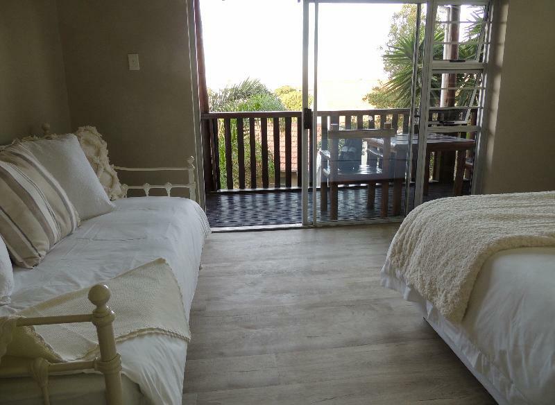La Mer Guesthouse Port Elizabeth Exterior photo