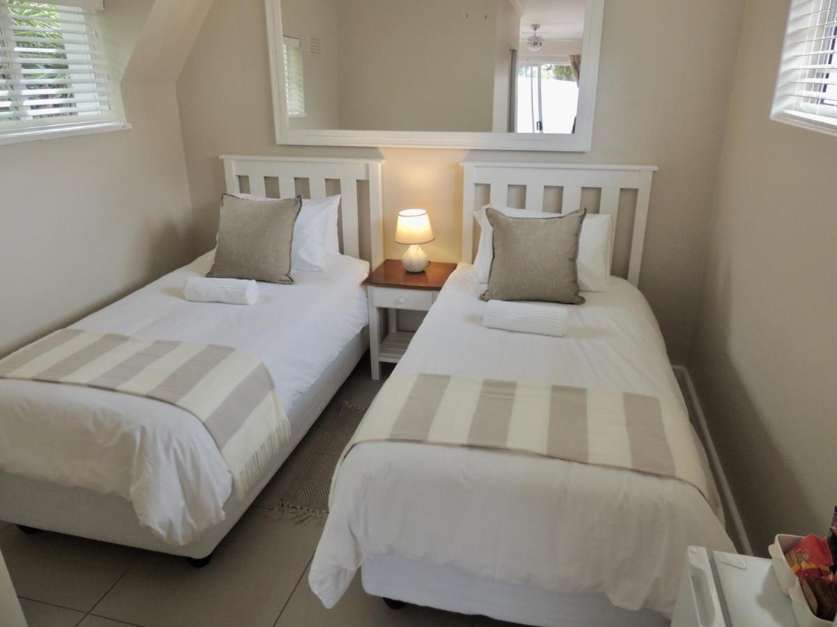 La Mer Guesthouse Port Elizabeth Exterior photo